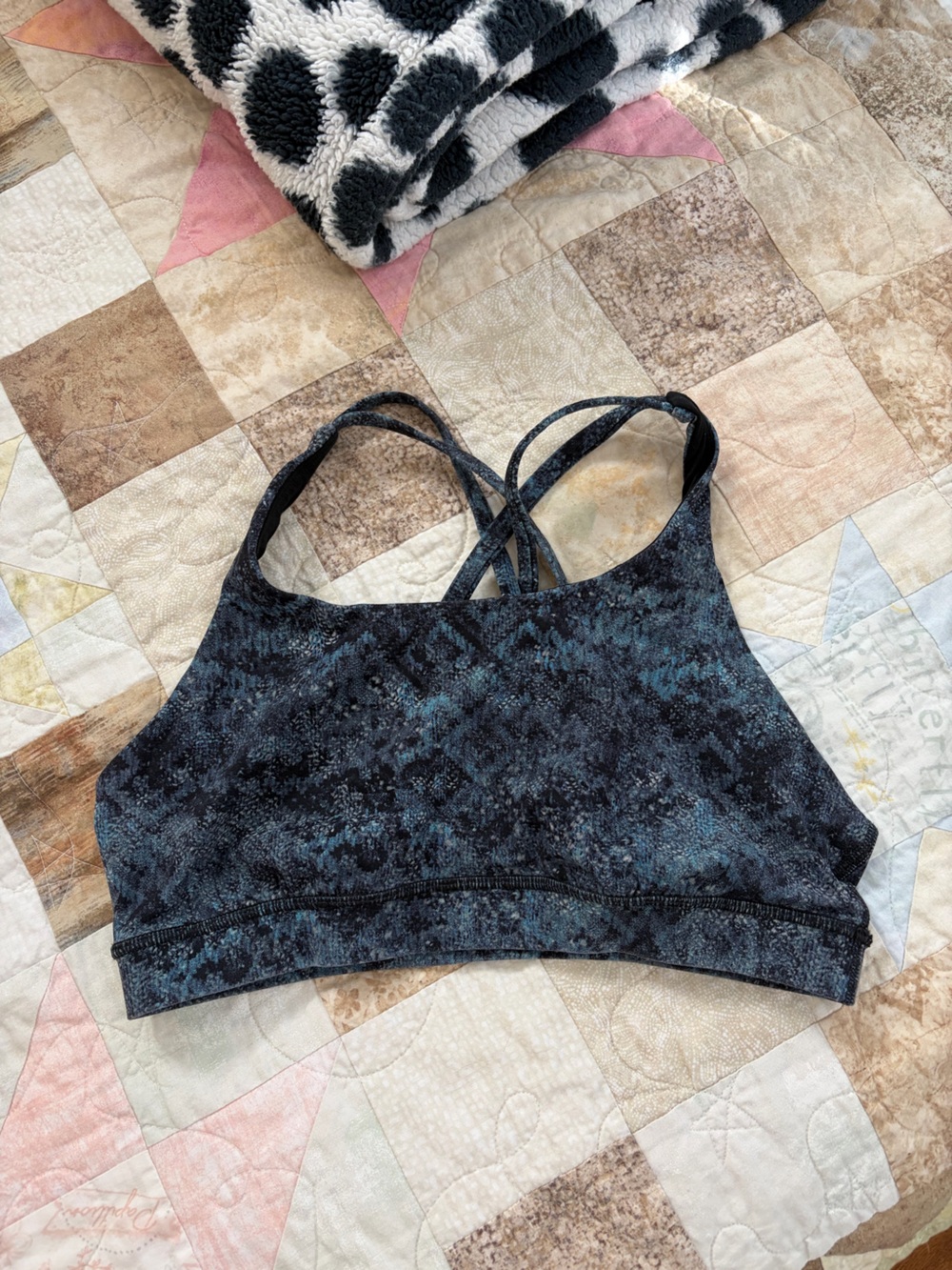 Lululemon Black & Teal Patterned Strappy Sports Bra